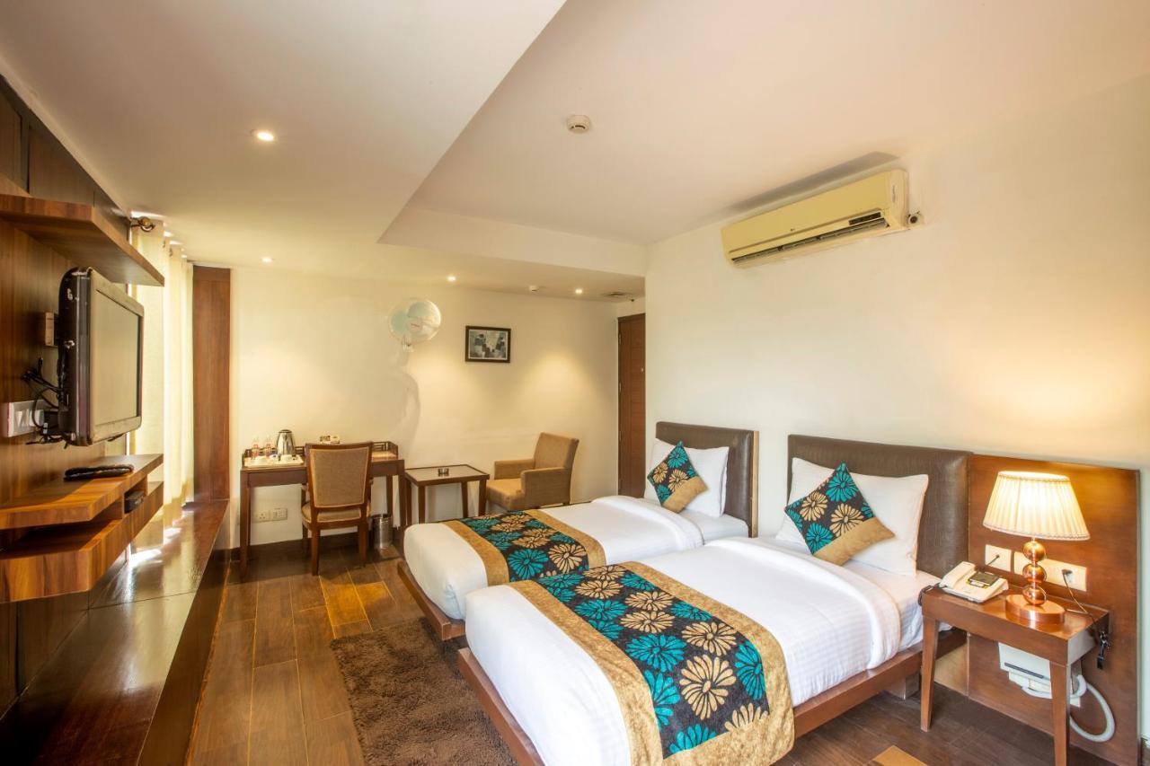 Hotel Arch International New Delhi Luaran gambar